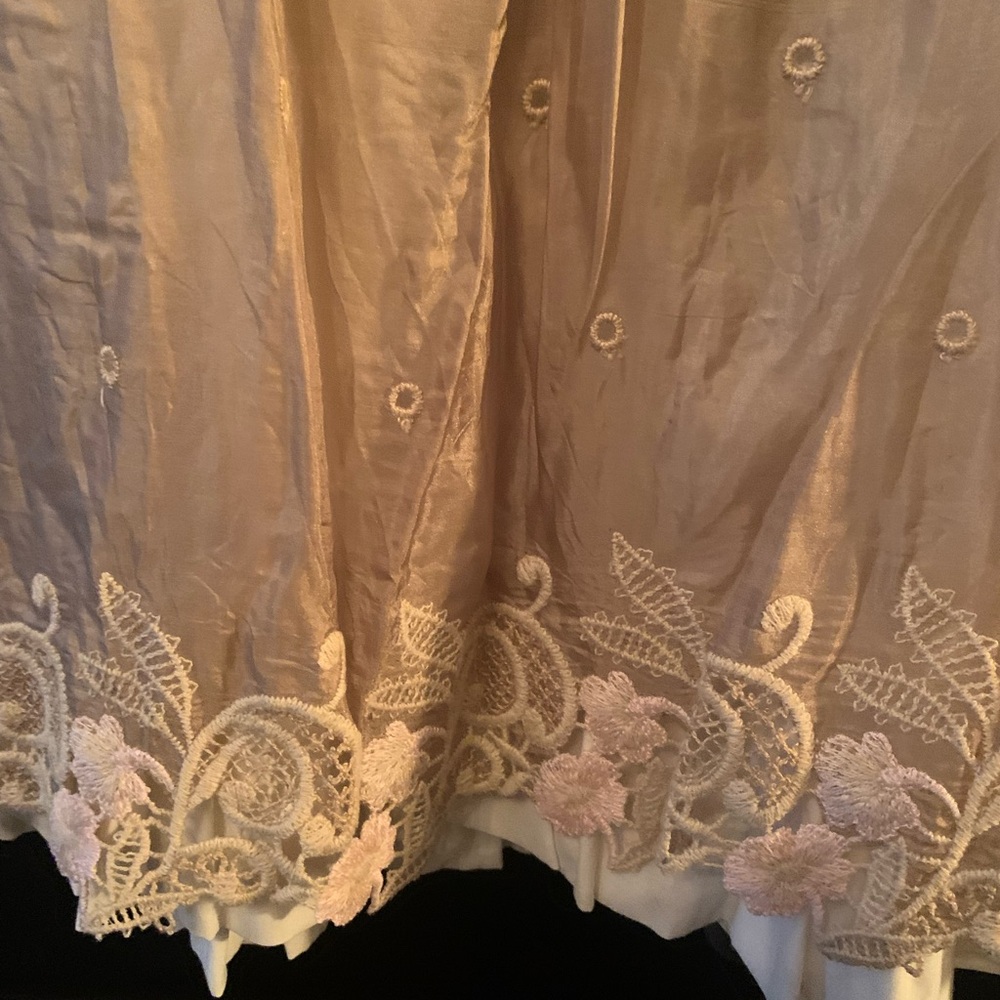 La Perla Kids Silk Dress with asymmetrical Lace Details - Picture 4 of 6